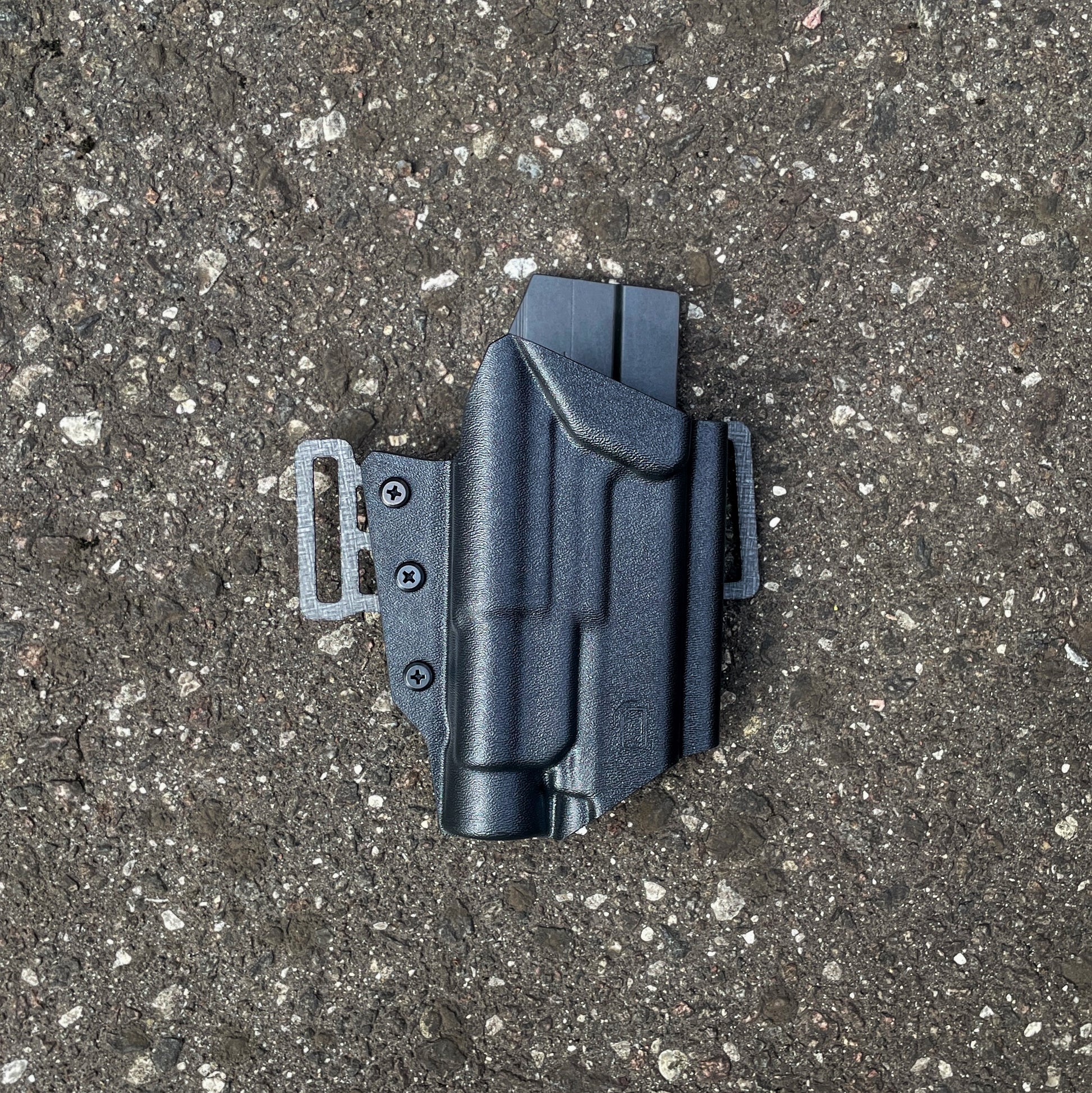 PANNELTAC OWB CONCEALMENT KYDEX HOLSTER FOR GLOCK 19 WITH A STREAMLIGHT TLR-1
