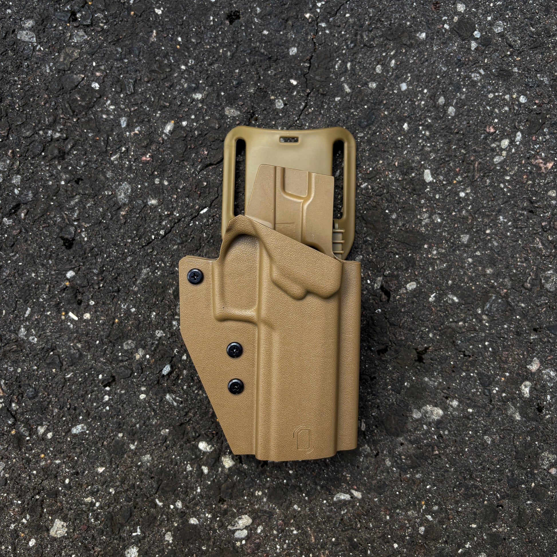 PANNELTAC OWB MID-DROP KYDEX pistol holster in coyote brown