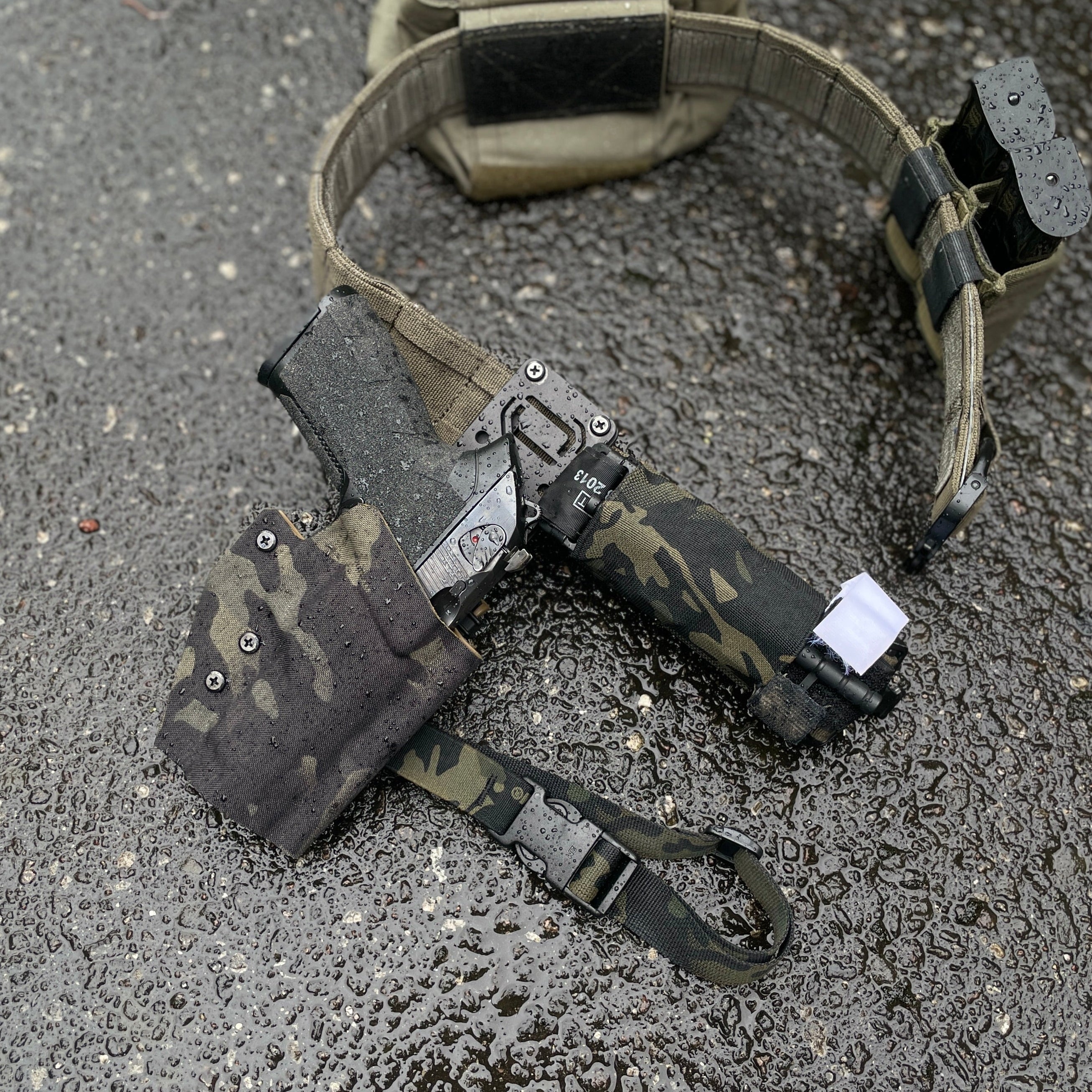 PANNELTAC  KYDEX OWB MID-DROP holster for Beretta PX4 with a PANNELTAC Thigh Strap TS-2 and Horizontal TQ Belt Sleeve TQBS-1